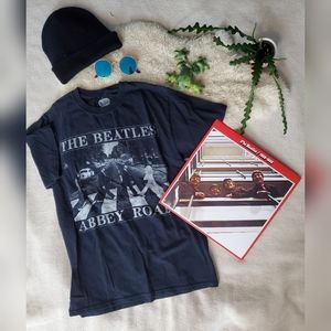 🐸 $5 ADD ON - The Beatles Abbey Road Tee 🐸